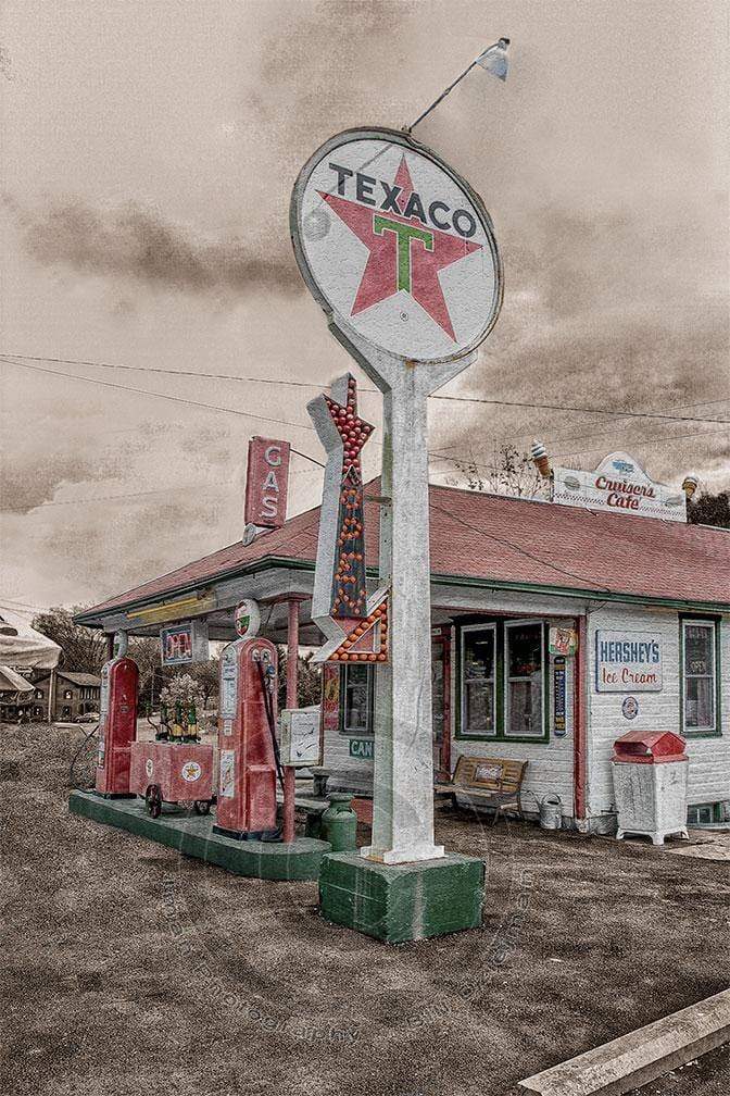 Cruiser's Texaco Industrial Table Lamp,Steampunk lamp,Rustic decor,Edison lamp light,housewarming gift,man cave,desk accessories Automotive jmanphoto