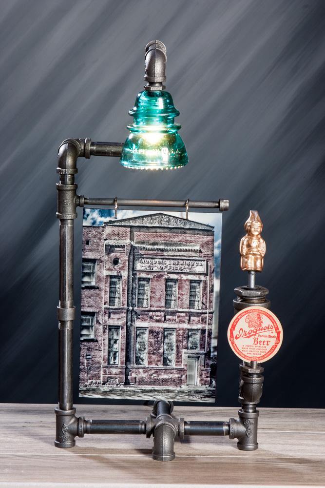 Iroquois beer table lamp with photo